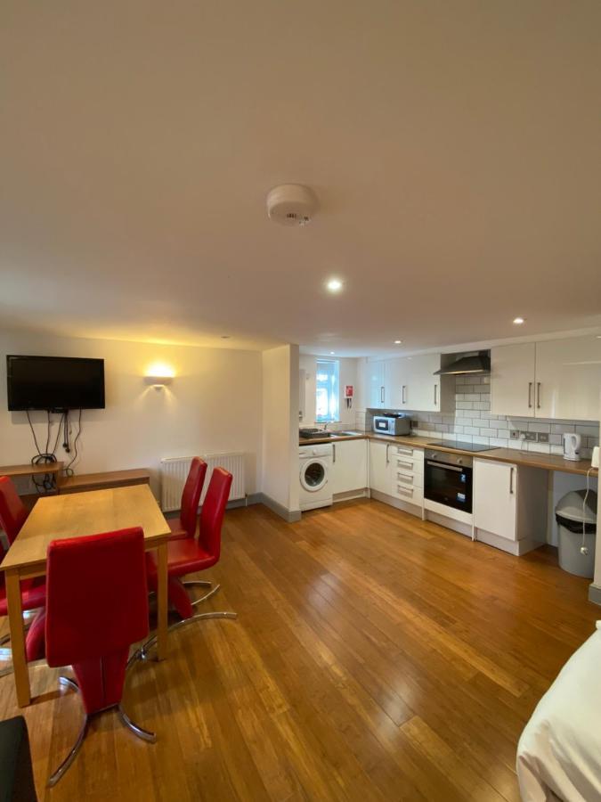 Contractors Guest House High Wycombe Exterior foto